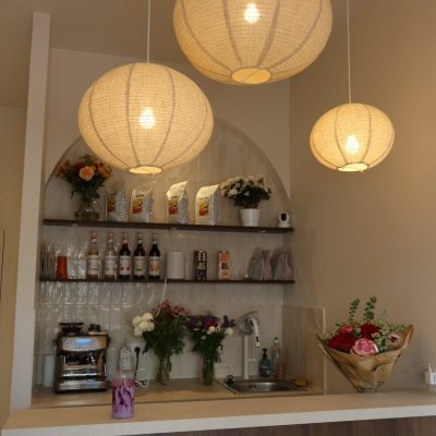 café